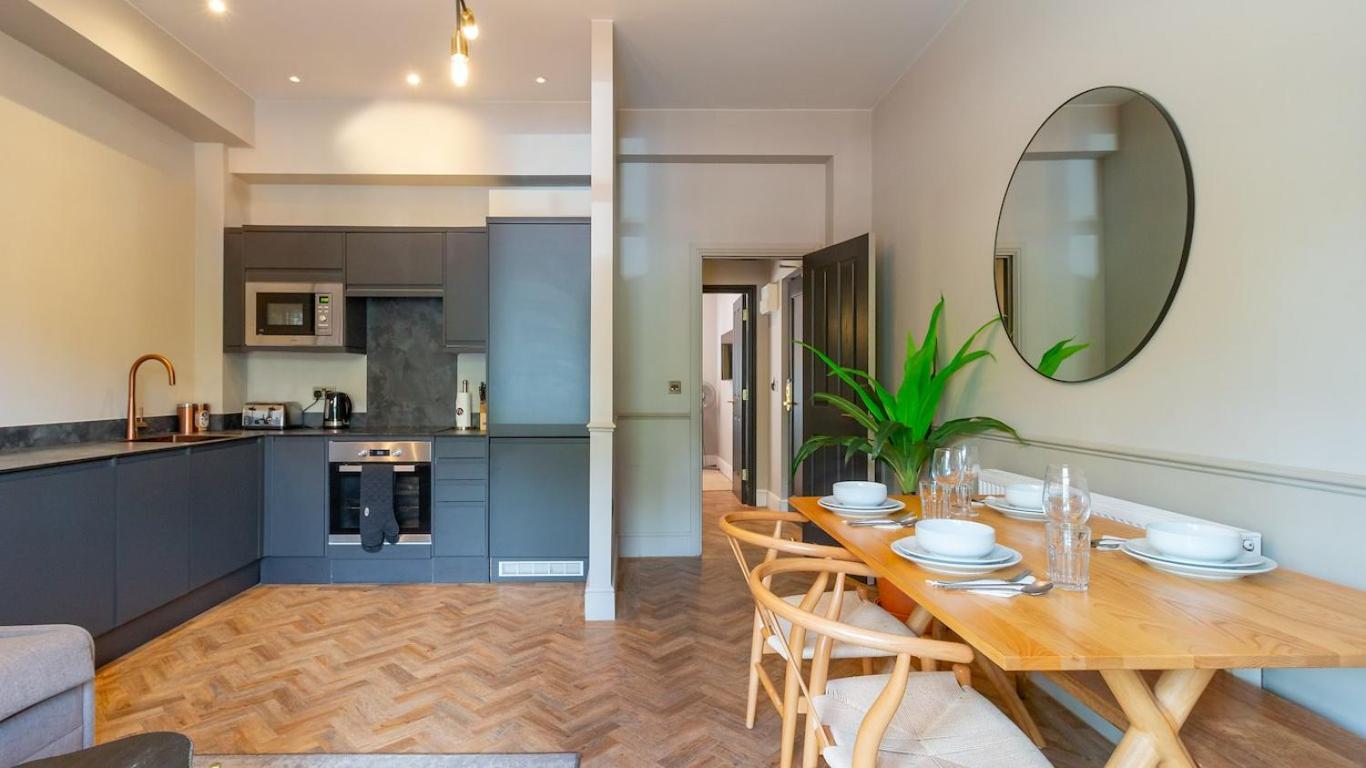 Aparthotel Hy Lytham St Anne'S Lytham St Annes Esterno foto A typical apartment at The Collective Old Oak