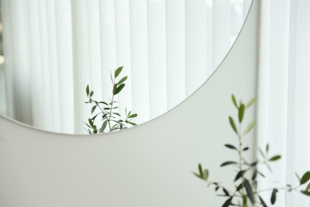 Aparthotel Hy Lytham St Anne'S Lytham St Annes Esterno foto Olive branches in the synagogue